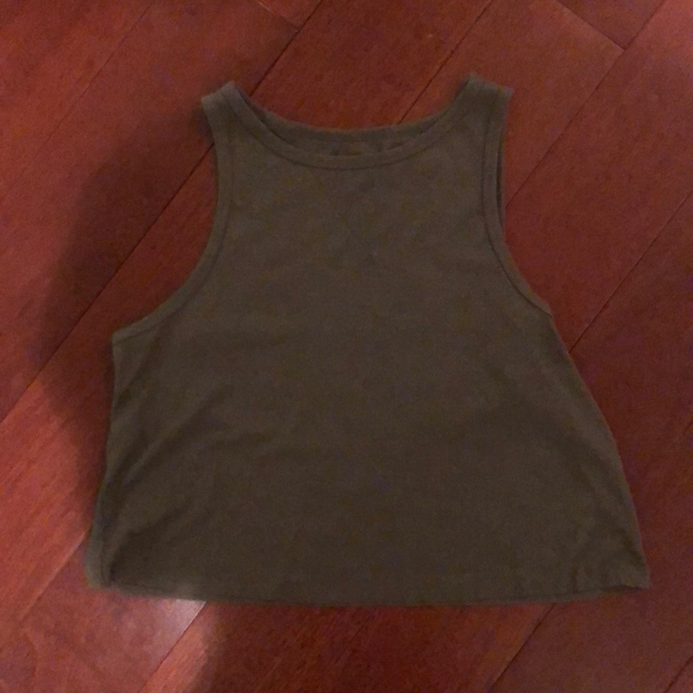 green cropped tank